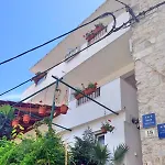 Ana Tudor Apartments